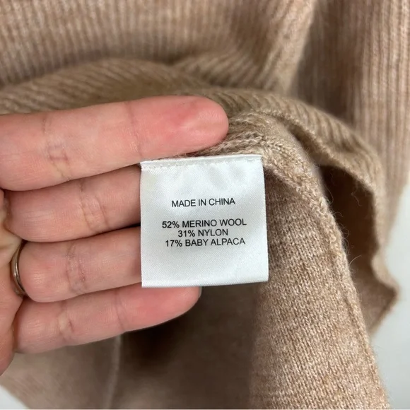 Quince Merino Wool / Baby Alpaca blend turtle neck in camel size: S - Picture 9 of 10